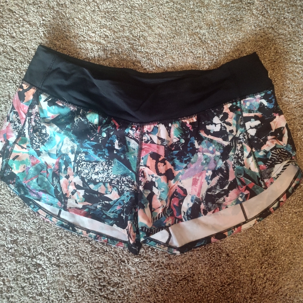 Lululemon Tropical Print Speed Shorts 2.5 Inseam